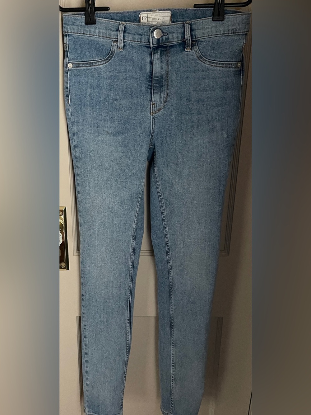 FreePeople mid-rise Skinny Blue Jeans